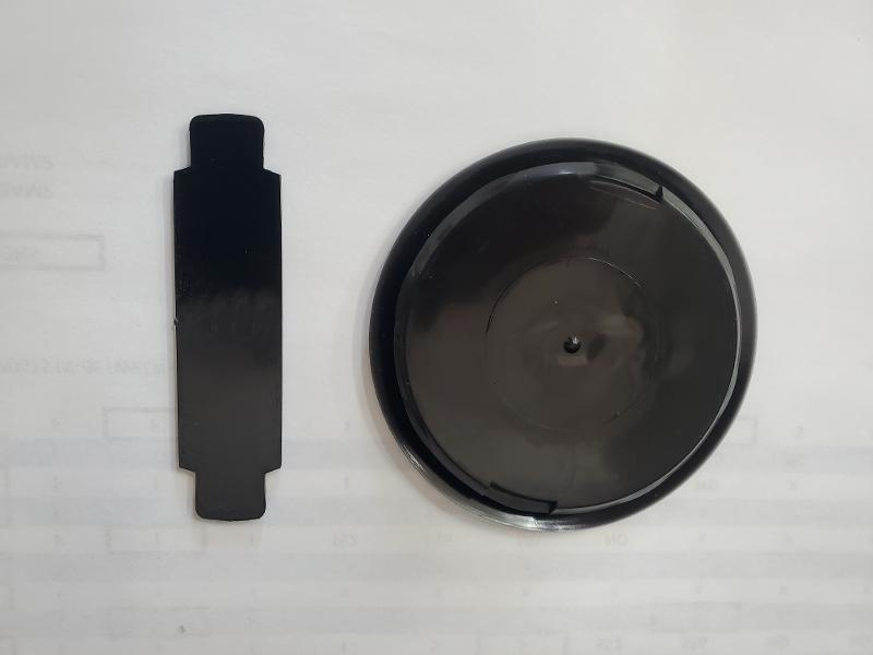 Hole Plug, 3" w/Retainer Clip 